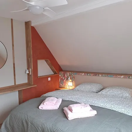 Le Repaire Des Hirondelles - Le Schopf アパート